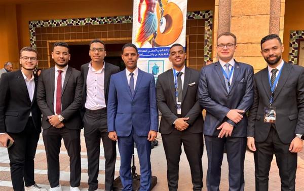بالصور ..برنامج العلاج الطبيعي بجنوب الوادي الأهلية يشارك في المؤتمر العلمي للتأهيل