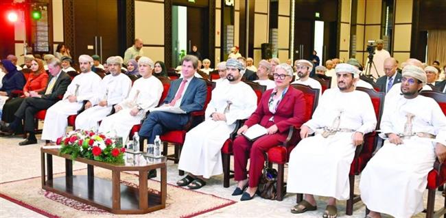 سلطنة عمان وأمريكا تؤكدان تعزيز العلاقات الاقتصادية واستغلال الفرص في القطاعات الواعدة