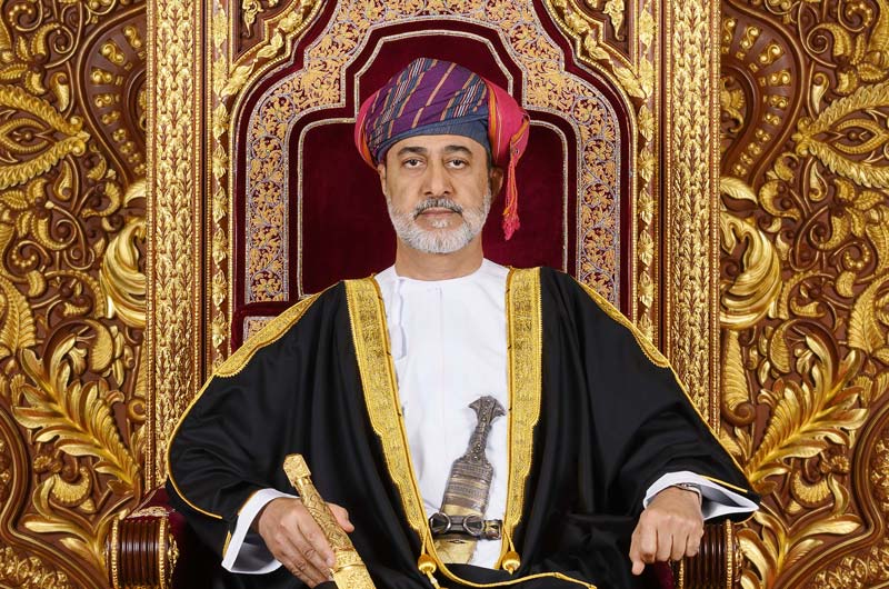 سلطان عمان يؤكد ضرورة وقف العمليات العسكرية في الأراضي الفلسطينية