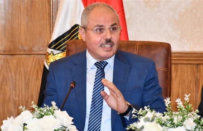 90 طالبا وطالبة يشاركون بدورة مهارات التوظيف بـ جامعة قناة السويس