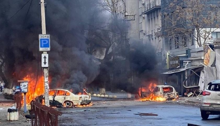أوكرانيا: مقتل وإصابة 6 أشخاص جراء هجمات روسية على خيرسون