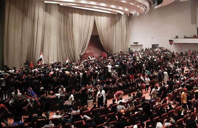 البرلمان العراقي يدعو الحكومة لتنفيذ قرار إخراج القوات الأجنبية من البلاد