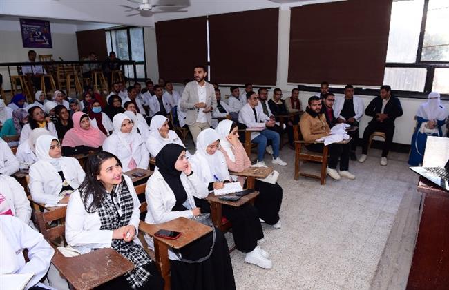 جامعة سوهاج: انتظام الدراسة بكليات الجامعة في اليوم الأول من الفصل الدراسي الثاني