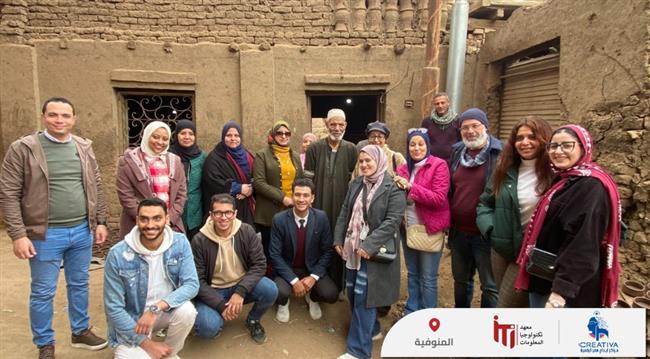 رئيس معهد تكنولوجيا المعلومات تلتقي عمال الصناعات اليدوية بـ المنوفية