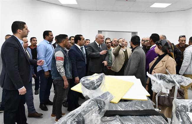 محافظ قنا ومساعد وزير الصحة يتفقدان عدد من المشروعات الطبية