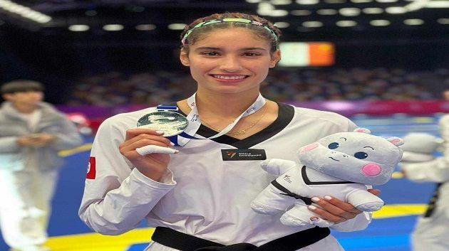 تأهل لاعبة من المنتخب التونسي للتايكوندو للألعاب الأولمبية باريس 2024