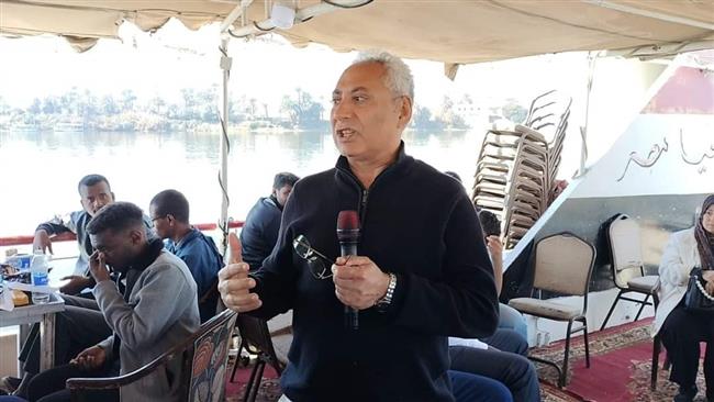 رئيس جامعة المنيا يشارك الطلاب الوافدين رحلة نيلية لـ مقابر بني حسن الأثرية
