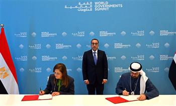   رئيس الوزراء يشهد التوقيع على ملحق تمديد مذكرة تفاهم بمجال تطوير العمل الحكومي مع الإمارات