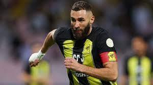 طعنة جديدة تهدد مستقبل بنزيما مع الاتحاد