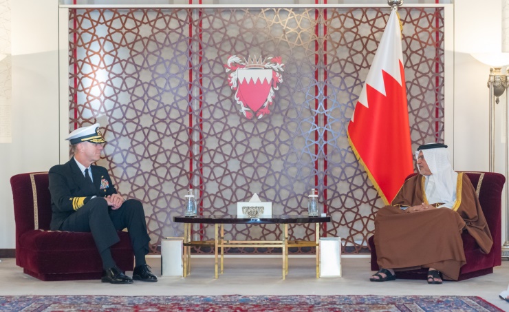 البحرين وأمريكا تبحثان آخر المستجدات الإقليمية والدولية