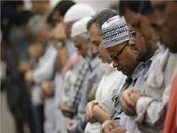 هل سماع الأذان شرط لحضور الجماعة؟ 
