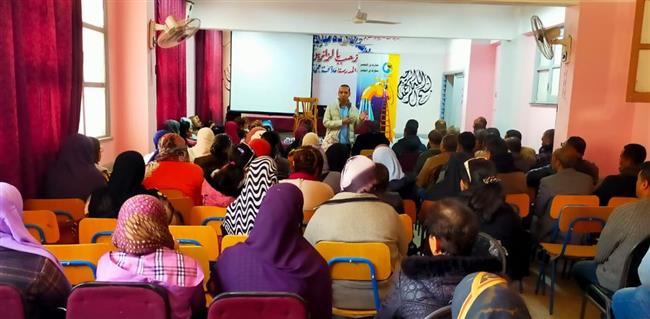 "أهمية ترشيد المياه".. برنامج تدريبي لمنسقي البيئة والسكان بـ"نجع حمادي" 
