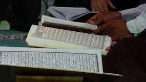  ما حكم عمل ختمة قرآن وهبة ثوابها للميت؟