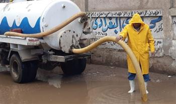   محافظ الإسكندرية يشدد على رؤساء الأحياء بتصريف مياه الأمطار