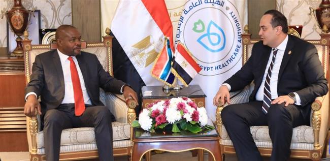 السبكي يبحث مع سفير جنوب أفريقيا التعاون في مجالات السياحة العلاجية 