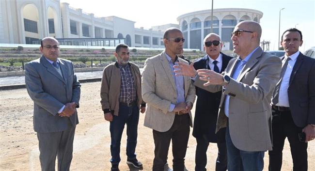 تفاصيل جولة وزير الإسكان بالقاهرة الجديدة