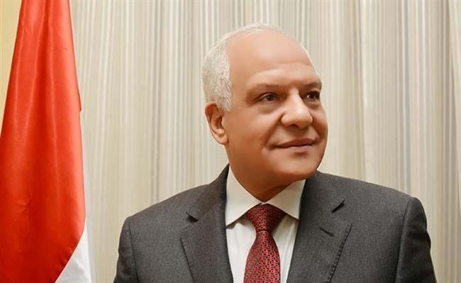 محافظ الجيزة يوجه بالالتزام بالمواعيد المحددة لإنهاء المشروعات المدرجة بالخطة الاستثمارية