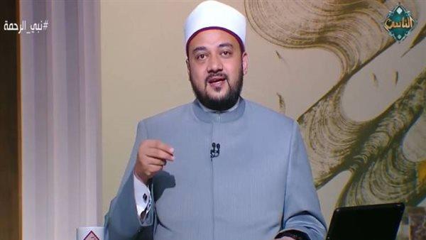 أستاذ بجامعة الأزهر: الساعي على الأرملة واليتيم له أجر المجاهد في سبيل الله
