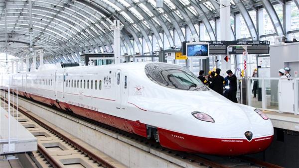 اليابان : استئناف خدمات القطارات بشكل جزئي بعد تعليقها بسبب الزلزال
