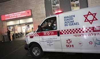 وسائل إعلام إسرائيلية: قتيلان بإطلاق للنار على موقف للحافلات جنوب إسرائيل