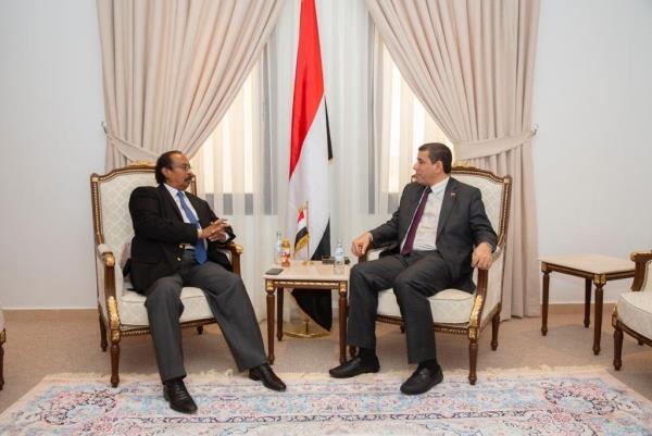 اليمن و البحرين يبحثان المواقف المشتركة إزاء التطورات الإقليمية