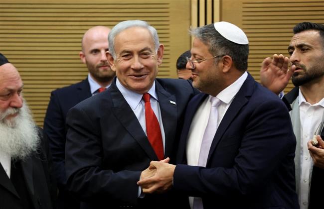 "نتنياهو" يفرض قيودًا على دخول فلسطيني الداخل للأقصى خلال شهر رمضان