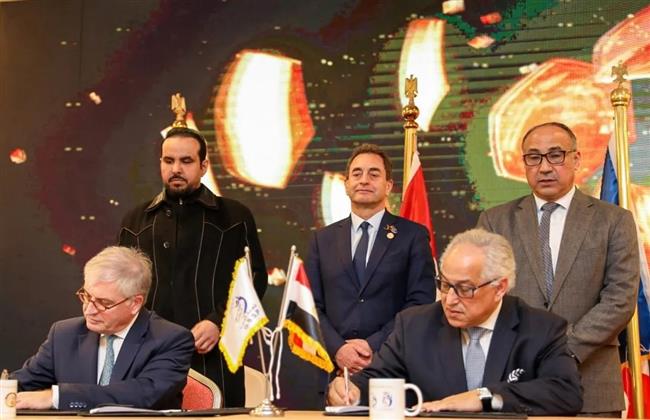 اتفاقية تعاون بين اللجنة البارالمبية ونقابة المهن الرياضية والجامعة الفرنسية في مصر