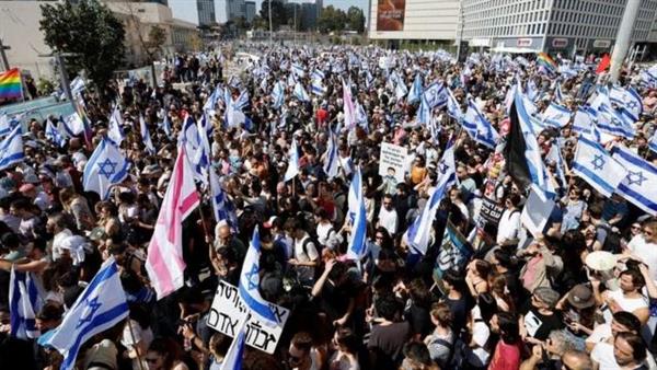 المظاهرات تجتاح تل أبيب للإفراج عن المحتجزين لدى حماس