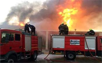  السيطرة على حريق بمصنع لإنتاج الحديد في العاشر من رمضان