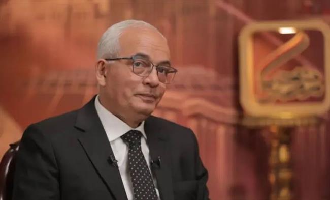 وزير التعليم يطمئن خلال اتصال هاتفي بمحافظ الوادي الجديد على حالة الطلاب المصابين في حادث السيرك