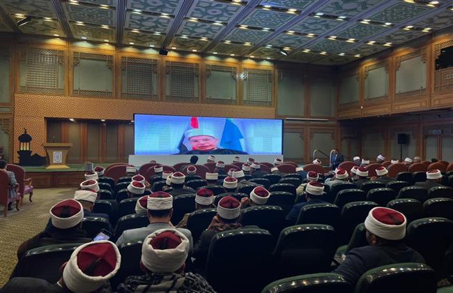 رئيس الجامعة المصرية بنور مبارك: قضية الحوار أساسية في مسيرة الأديان ووحدة المجتمعات