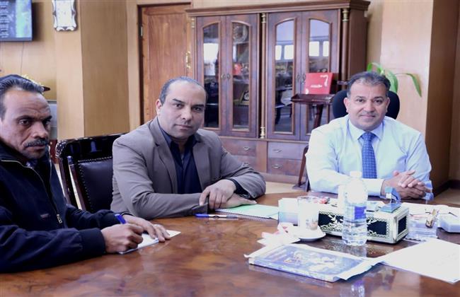 "عكاوي" يلتقي فريق عمل تطبيق "تواصل" في إطار مشروعات التحول الرقمي