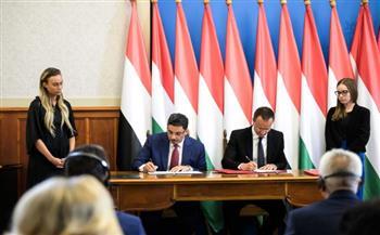 وزير الخارجية اليمني يبحث مع نظيره المجري العلاقات الثنائية والتطورات في المنطقة