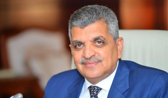 أسامة ربيع: انخفاض عائدات القناة بـ 46% خلال يناير الحالي عن العام الماضي