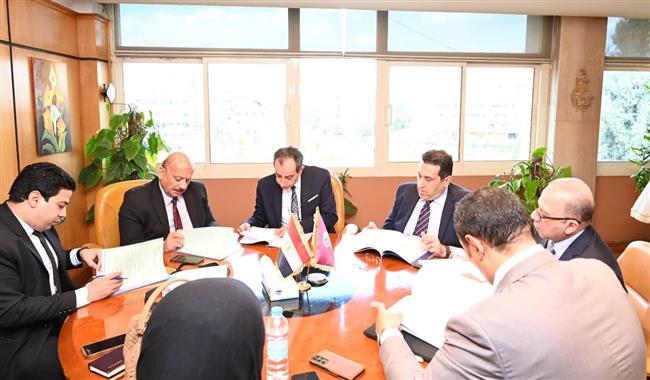 اجتماع المجلس الإداري والأكاديمي بين جامعة الفيوم و الجامعة المصرية للتعلم الإلكتروني الأهلية