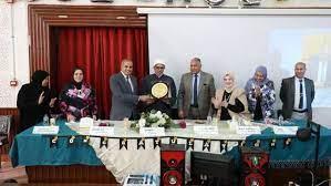 رئيس جامعة الأزهر يشارك في تكريم النماذج المضيئة بكلية العلوم بنات بالقاهرة
