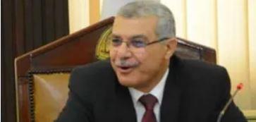 رئيس جامعة الزقازيق يتفقد مبانى ومعامل كلية الهندسة 