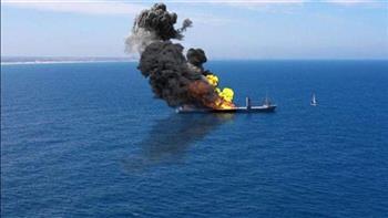 الحوثيون يعلنون استهداف سفن أمريكية وسفينة إسرائيلية