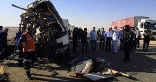 حادث مروع.. مصرع 4 طلاب وسائق وإصابة 10 آخرين بالشرقية