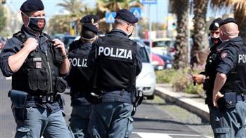  إيطاليا : اعتقال 12 شخصا بتهمة تهريب البشر