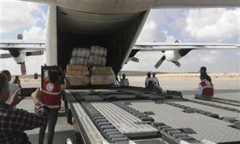   مطار العريش الدولي يستقبل طائرة اماراتية لصالح الأشقاء الفلسطينين فى غزة