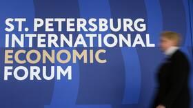   موسكو : سلطنة عمان ضيف شرف منتدى بطرسبورج الاقتصادي الدولي هذا العام