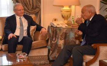   "أبو الغيط" يناقش تطورات الأوضاع في قطاع غزة مع الرئيس التركي السابق