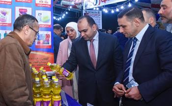   نائب محافظ الإسكندرية يفتتح معرض "أهلا رمضان" لبيع السلع بأسعار مخفضة