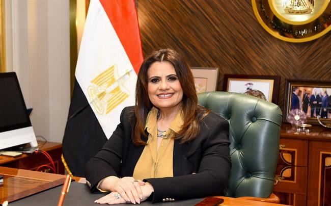وزيرة الهجرة تترأس المقابلات الشخصية لاختيار المتقدمين لشغل المناصب القيادية 