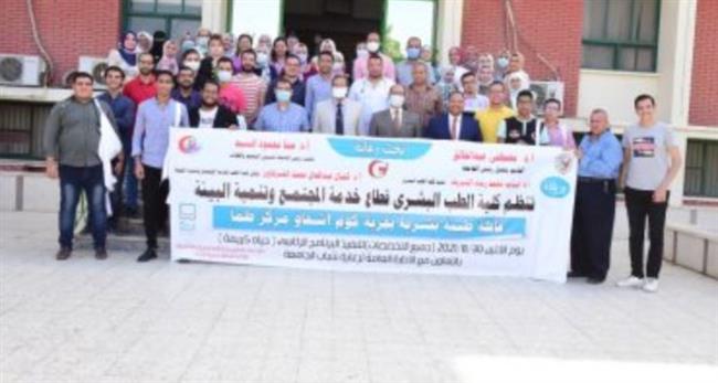 جامعة سوهاج : قافلة طبية مجانية للجامعة بقرية " أولاد نصير" تعالج 684 حالة