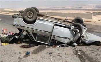 مصرع 3 أشخاص وإصابة 17 آخرين في حادث انقلاب سيارة بترعة بالبحيرة