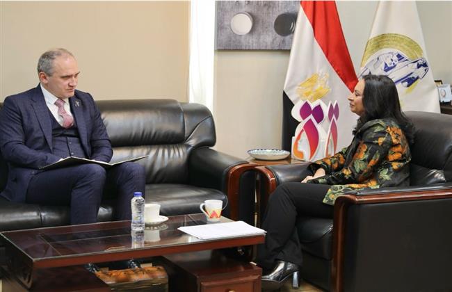 رئيسة "القومي للمرأة" تستقبل سفير بيلاروسيا بالقاهرة