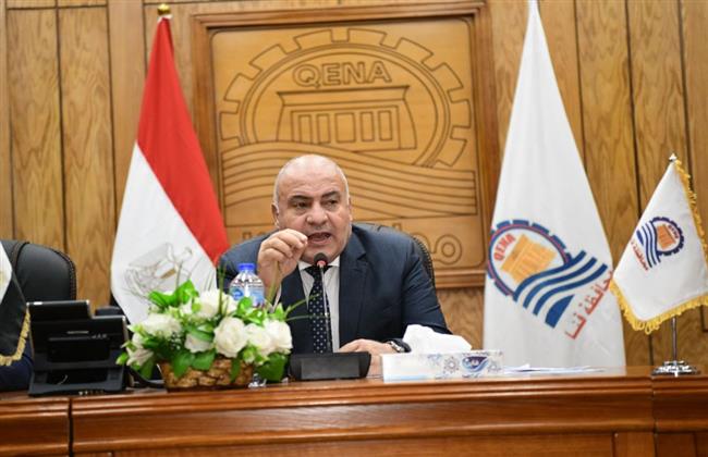 محافظ قنا يوجه بسرعة توفير أراضي مشروعات المرحلة الثانية من حياه كريمة