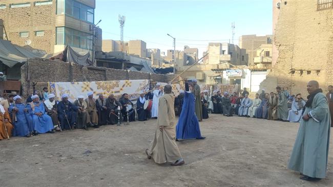 بالصور.. إحتفالات قبيلة هوارة "الحميدات" بـ قنا بالليلة الختامية لـ مولد القنائي| فيديو
